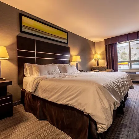 Holiday Inn Express Golden-Kicking Horse By Ihg Exterior photo