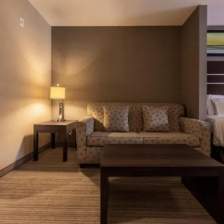 Holiday Inn Express Golden-Kicking Horse By Ihg Exterior photo