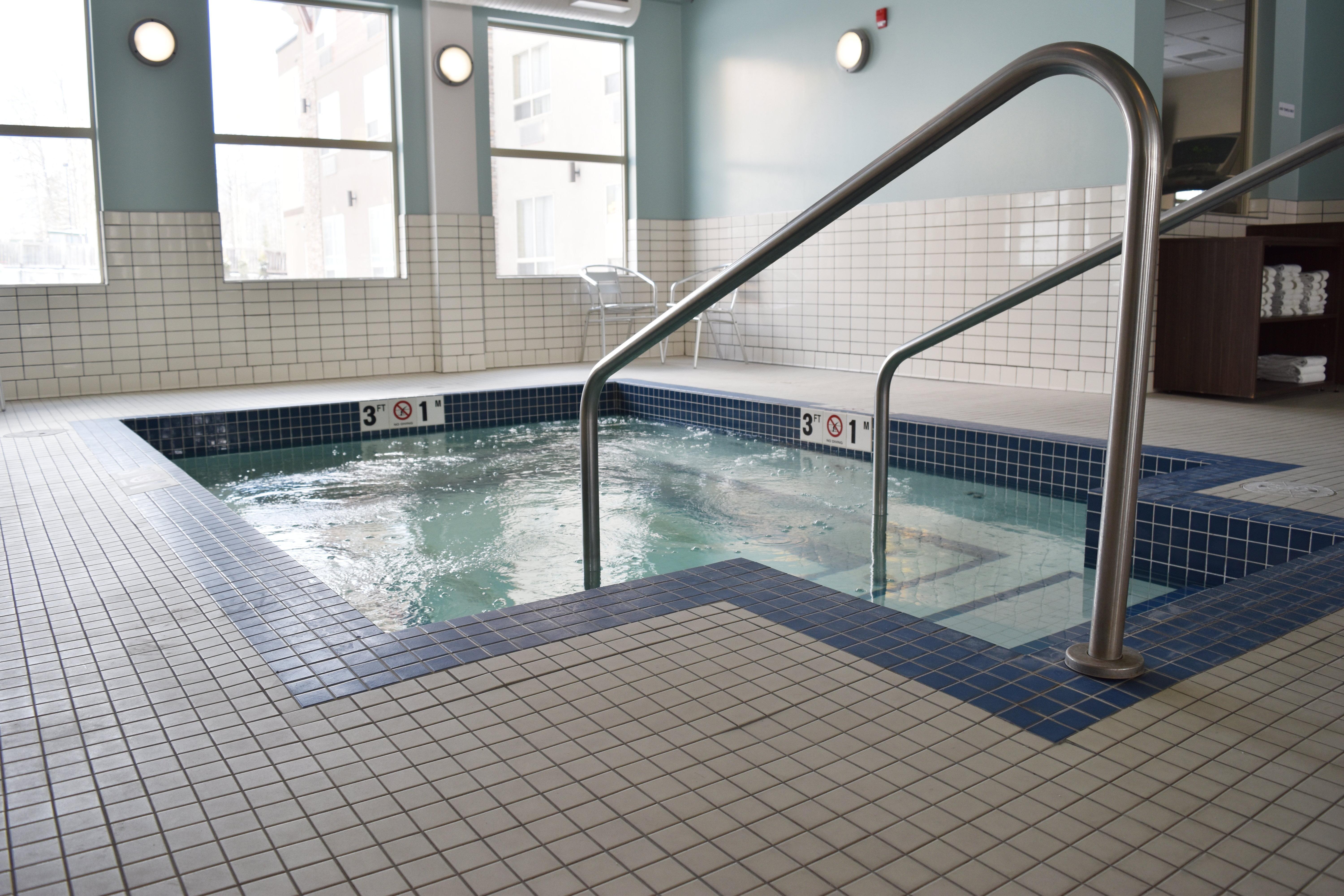 Express Golden-kicking Horse By Ihg