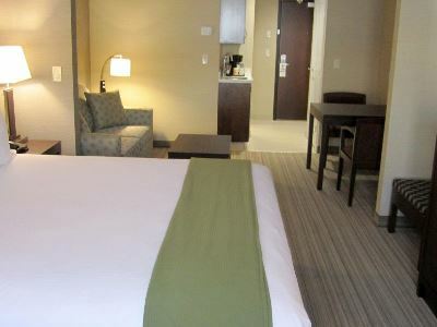 Hotel Express Golden-kicking Horse By Ihg